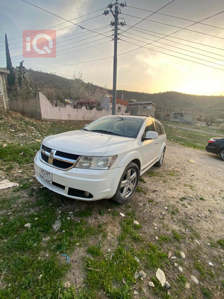 دودج جورني